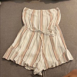 Strapless romper